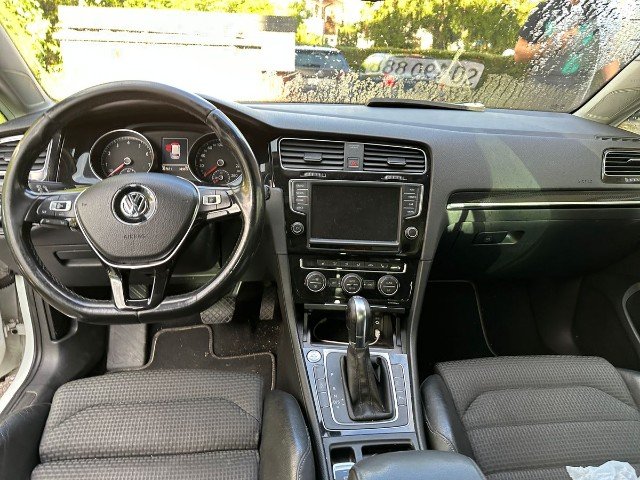 VW Golf VII Variant 1.4 TSI 140 Highline DSG — zdjęcie 13