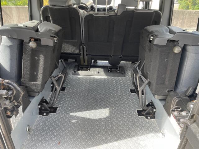 Land Rover Defender 110 2.4 Tdi SW Lim.Ed. Raw — zdjęcie 11