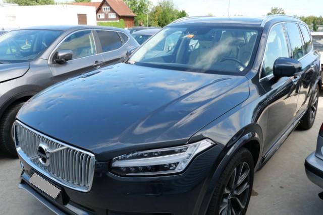 Volvo XC90 D5 Inscription AWD — zdjęcie 3
