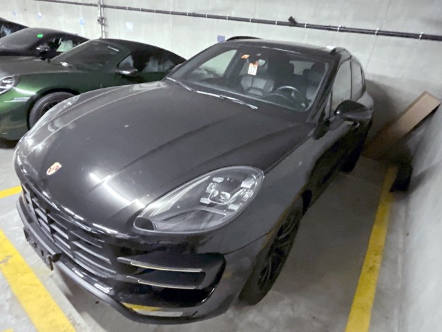 Porsche Macan 3.6 V6 Turbo Performance