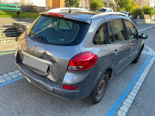 Renault Clio Grandtour 1.2 TCe 100 Night&Day — zdjęcie 10