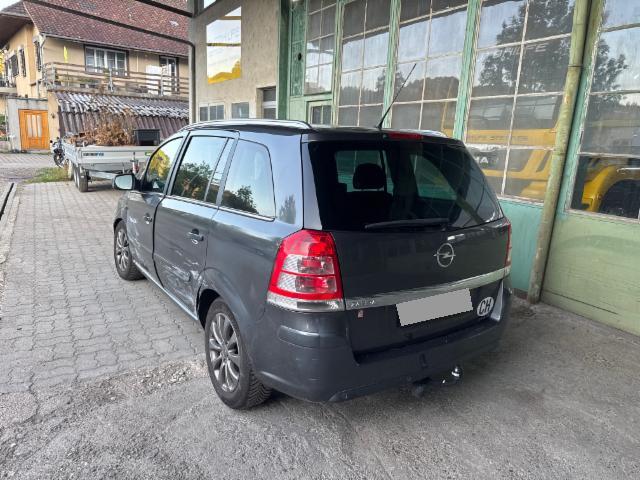 Opel Zafira 1.8 16V — zdjęcie 7