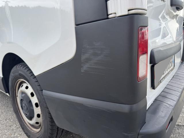 Renault Trafic Kaw. 3.0 t L2 H1 2.0 dCi 120 Business — zdjęcie 16