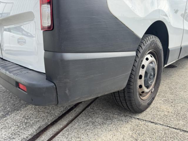 Renault Trafic Kaw. 3.0 t L2 H1 2.0 dCi 120 Business — zdjęcie 19