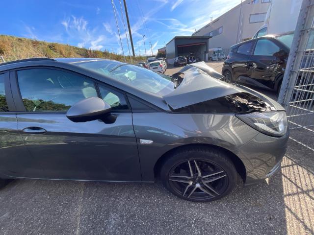 Opel Astra Sports Tourer 1.4 T 150 eTEC Excellence S/S — zdjęcie 34