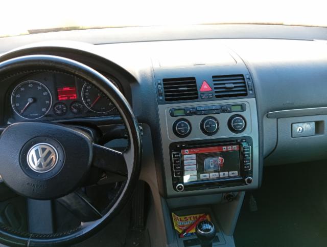 VW Touran 2.0 FSI Highline — zdjęcie 6