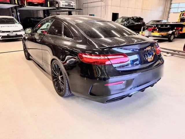Mercedes-Benz E-Klasse C238 Coupé E 200 AMG Line 4matic, 184 PS — zdjęcie 4
