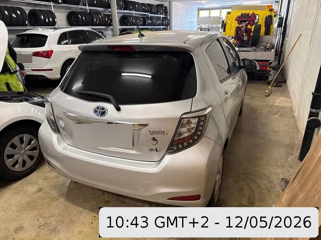 Toyota Yaris Sol, 75 PS — zdjęcie 2