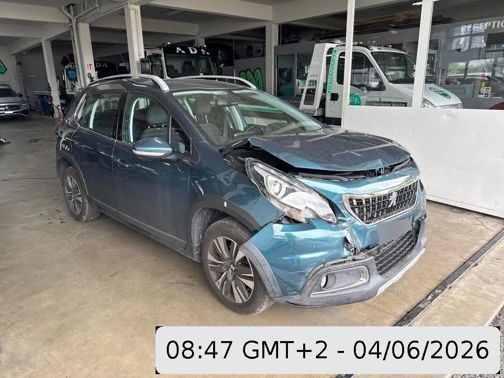 Peugeot 2008 1.2 e STT, 110 PS — zdjęcie 3