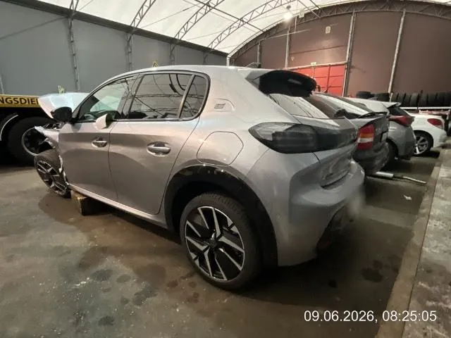 Peugeot 208 Elektrik e-208 115kW GT, 156 PS — zdjęcie 4