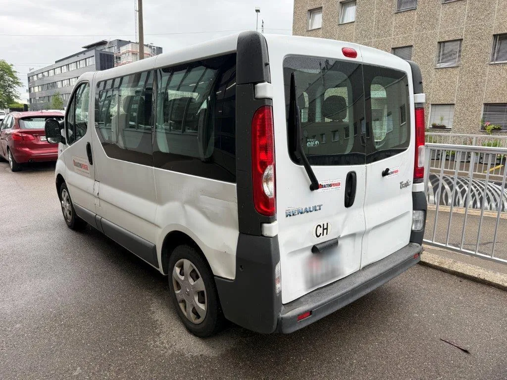 Renault Trafic 2.7 t L1 H1 2.0 dCi, 90 PS — zdjęcie 2
