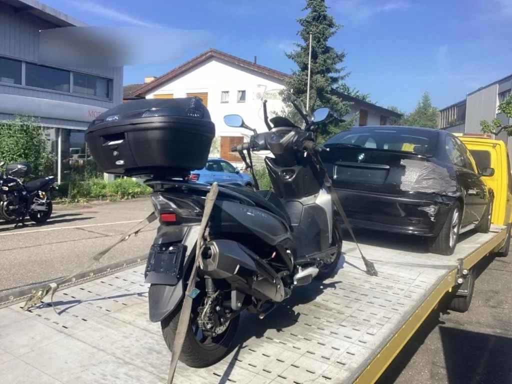 Kymco Agility 300i Plus, 23 PS — zdjęcie 3