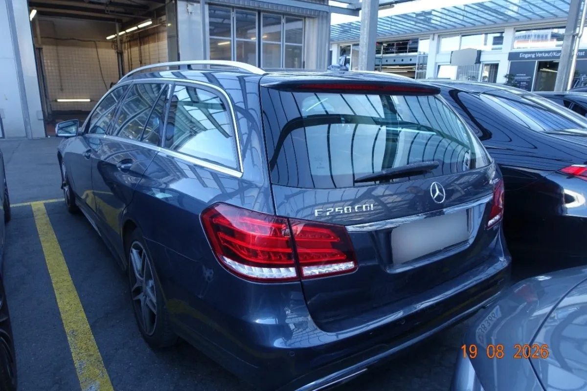 Mercedes-Benz E-Klasse E 250 CDI 4MATIC, 204 PS — zdjęcie 1
