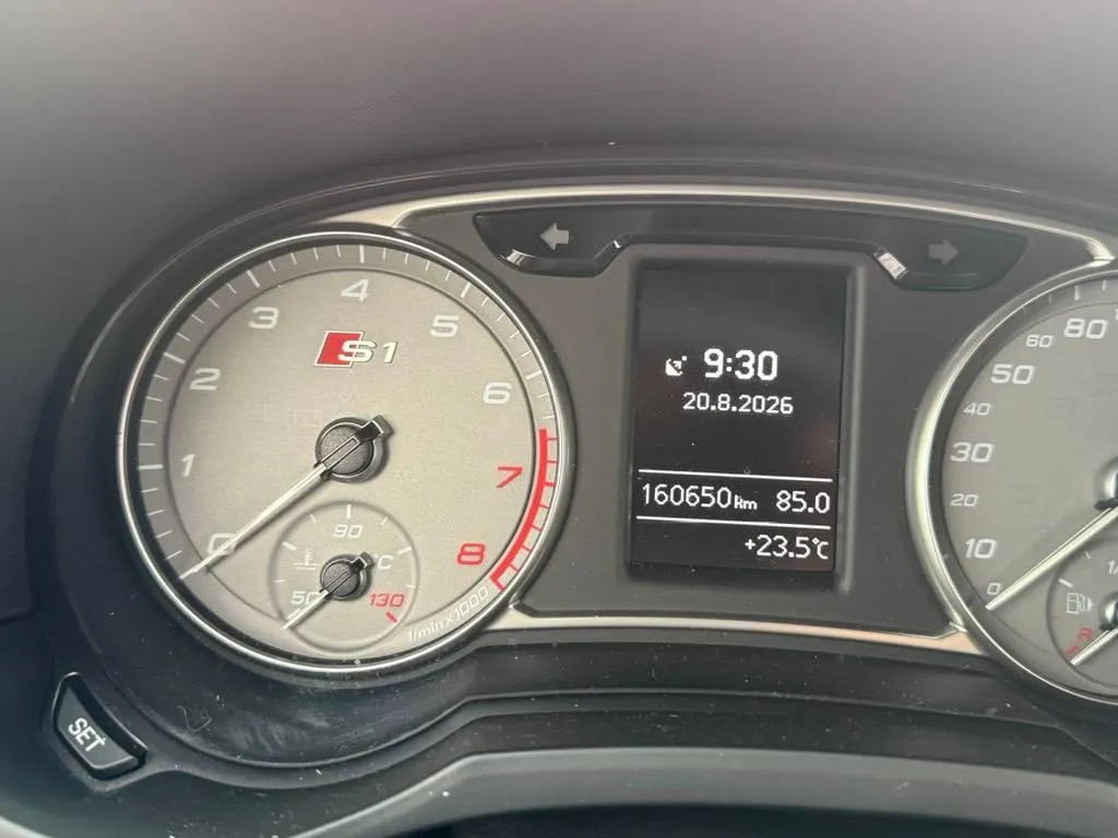 AUDI A1 S1 2.0 TFSI quattro, 230 PS — zdjęcie 7