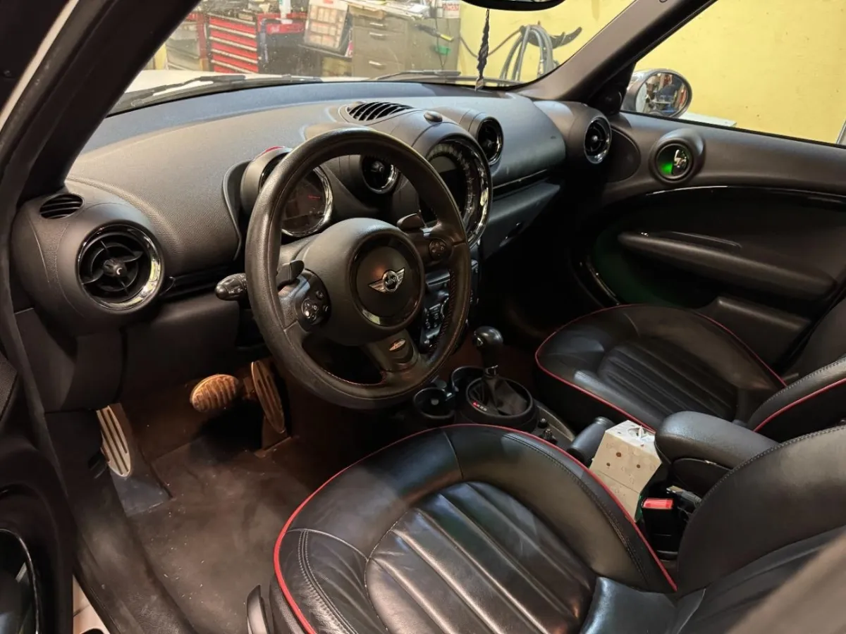 Mini Mini JCW Countryman ALL4, 218 PS — zdjęcie 7