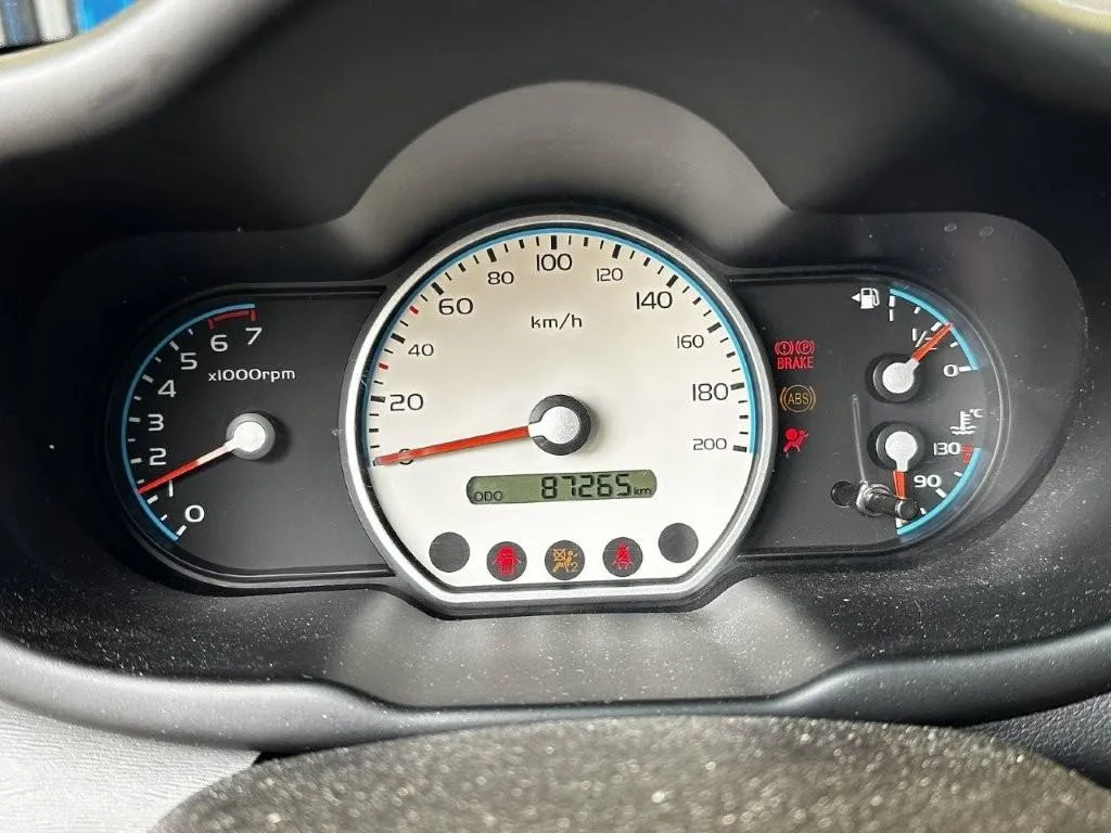 HYUNDAI i10 1.1 Style, 65 PS — zdjęcie 5