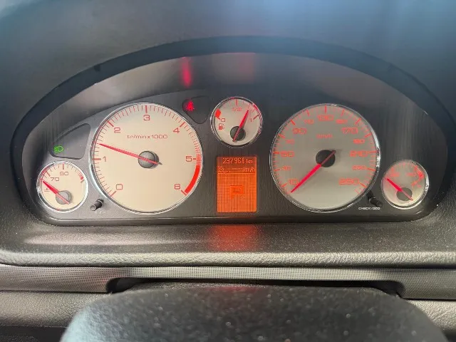 Peugeot 407 SW 2.7 HDi Automatic 2.7, 204 PS — zdjęcie 6