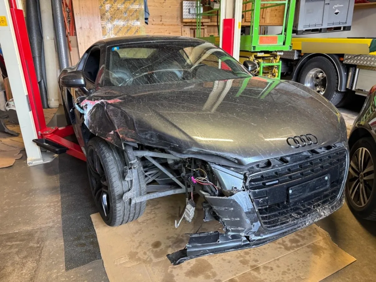 Audi R8 R8 Quattro 4.2, 419 PS — zdjęcie 3