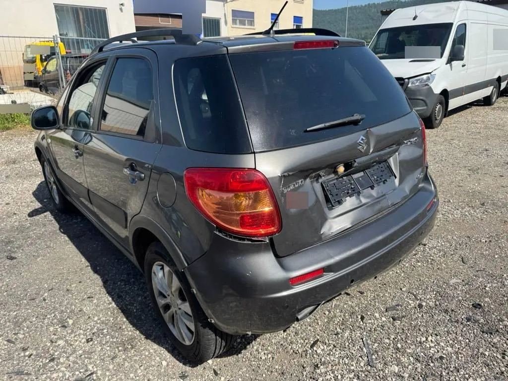 Suzuki SX4 1.6 4WD, 112 PS — zdjęcie 4