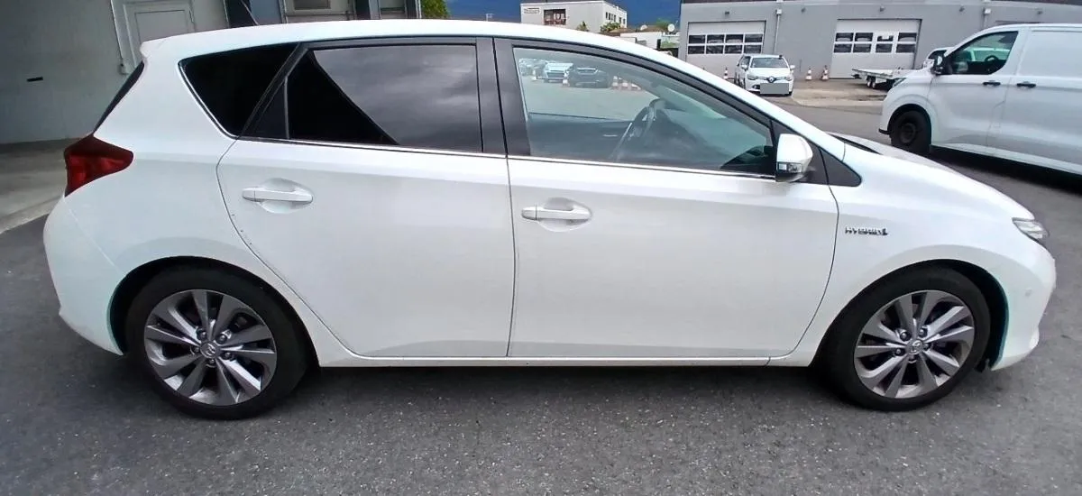 Toyota Auris HSD, 99 PS — zdjęcie 1