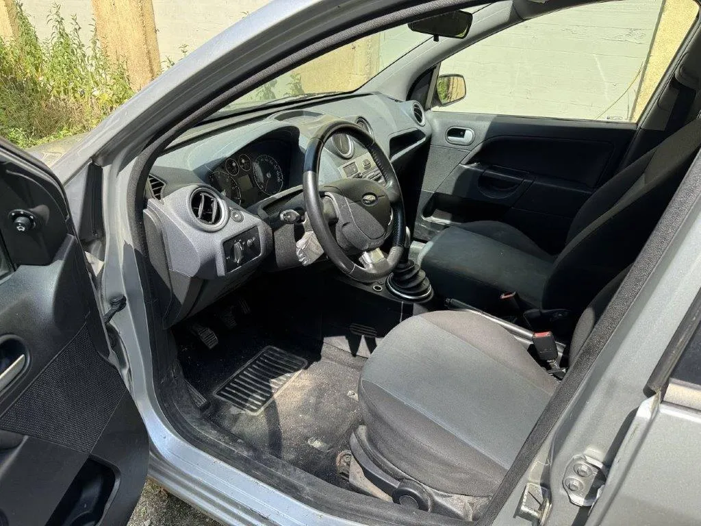 Ford Fiesta 1.4 16V Trend Durashift ET, 80 PS — zdjęcie 9