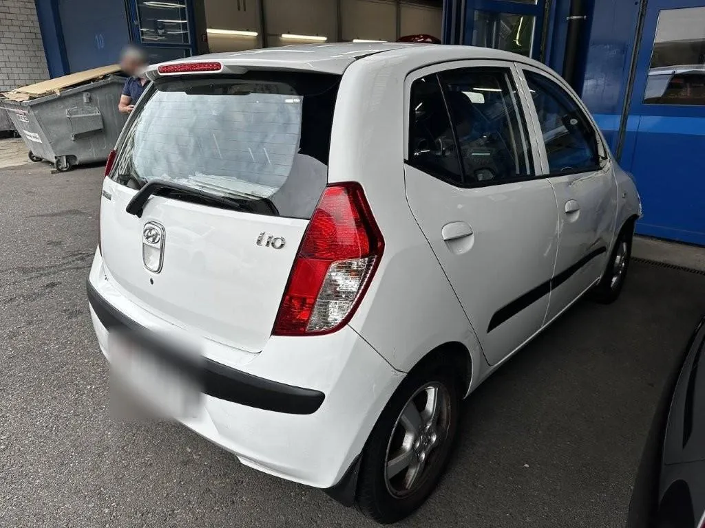 HYUNDAI i10 1.1 Style, 65 PS — zdjęcie 3