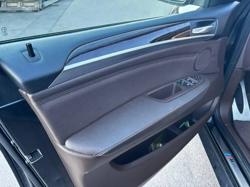 BMW X5 - E70 ab 01.2007 bis 06.2013 X5 xDrive 30d 3.0, 245 PS — zdjęcie 13