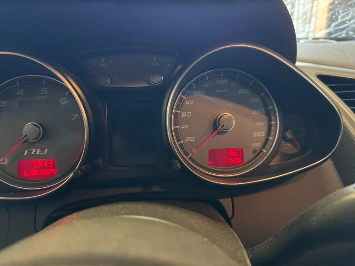 Audi R8 R8 Quattro 4.2, 419 PS — zdjęcie 8