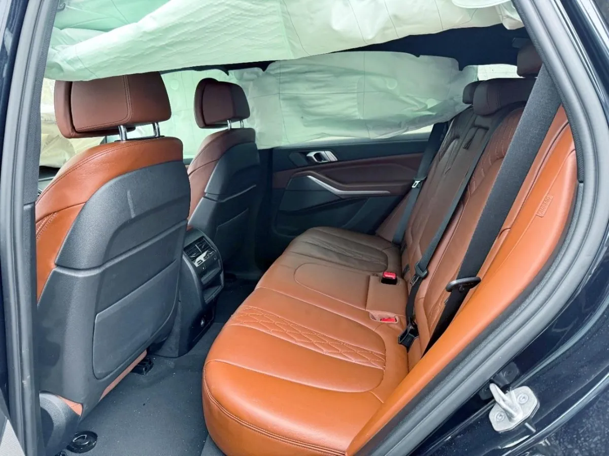 BMW X5 xDrive 48V 40d M Sport, 340 PS — zdjęcie 8
