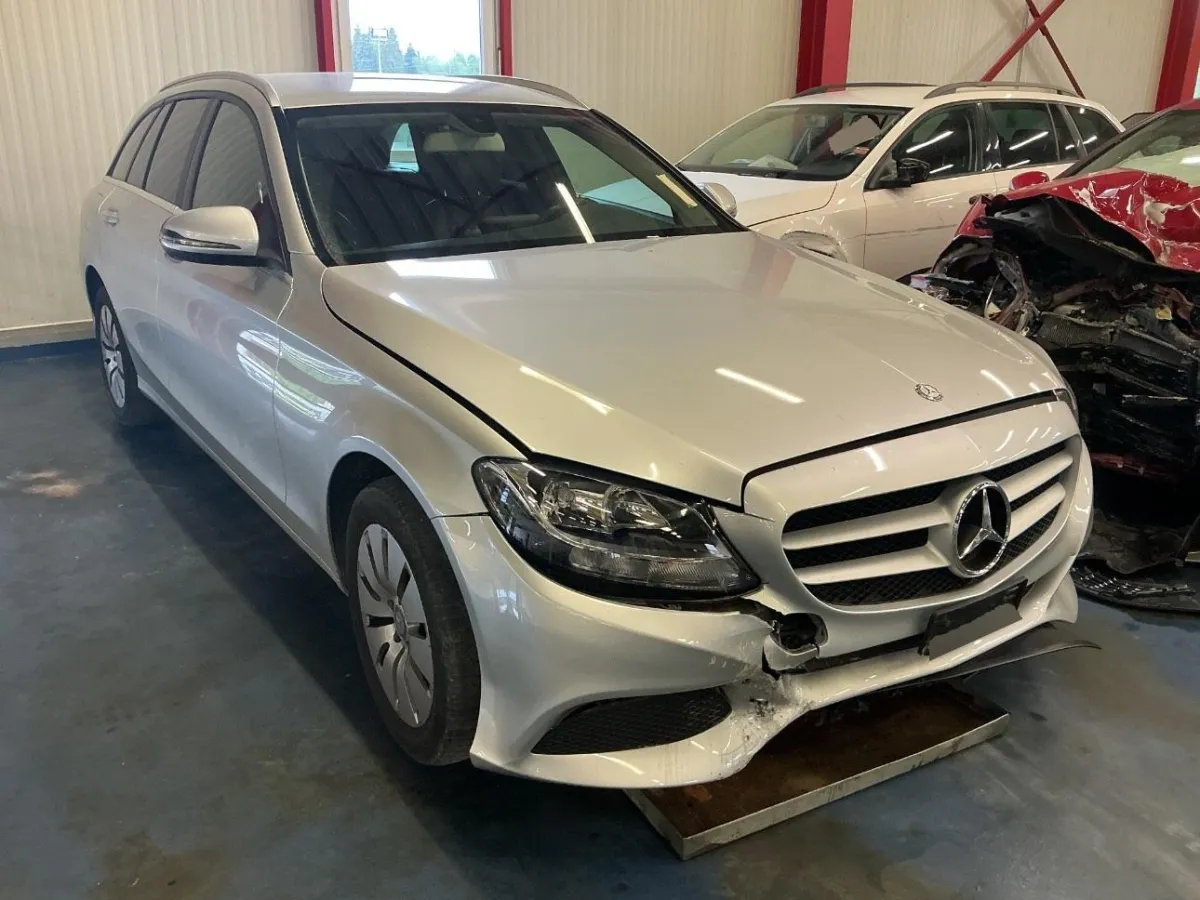 Mercedes-Benz C-Klasse T-Limousine C 200 D 2.1, 135 PS — zdjęcie 2