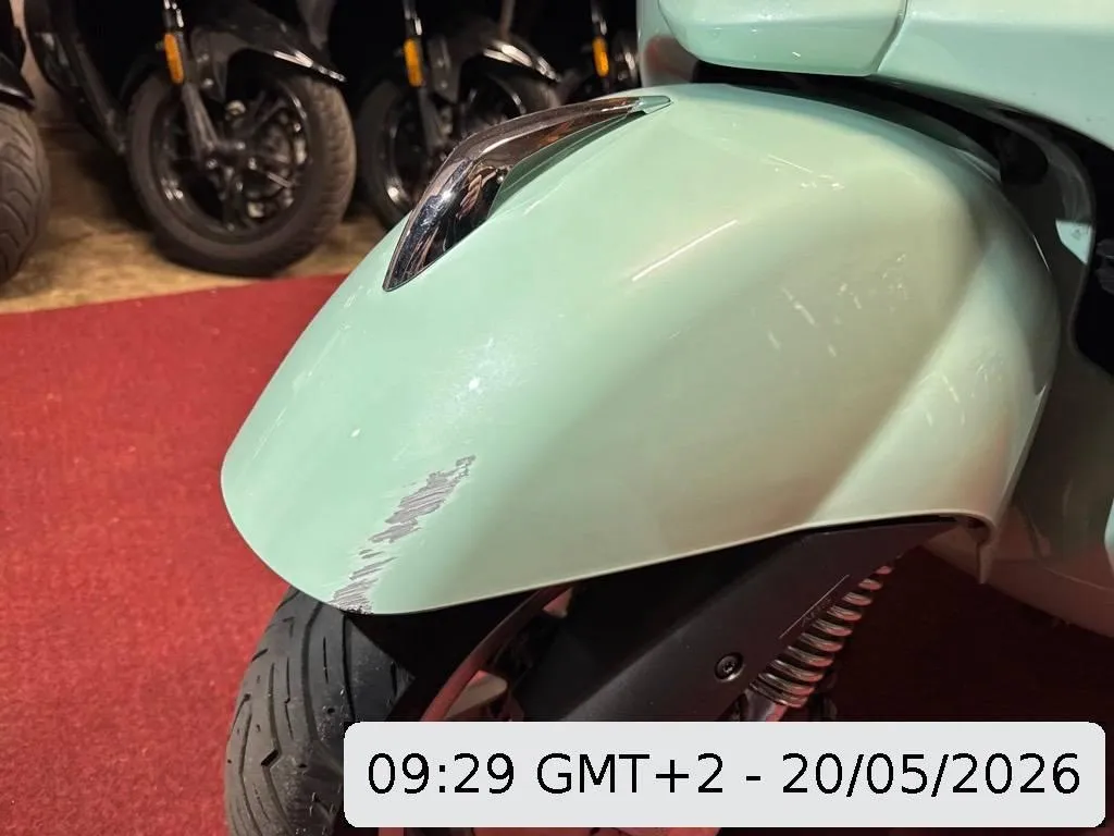 Piaggio Vespa GTS 125, 15 PS — zdjęcie 13
