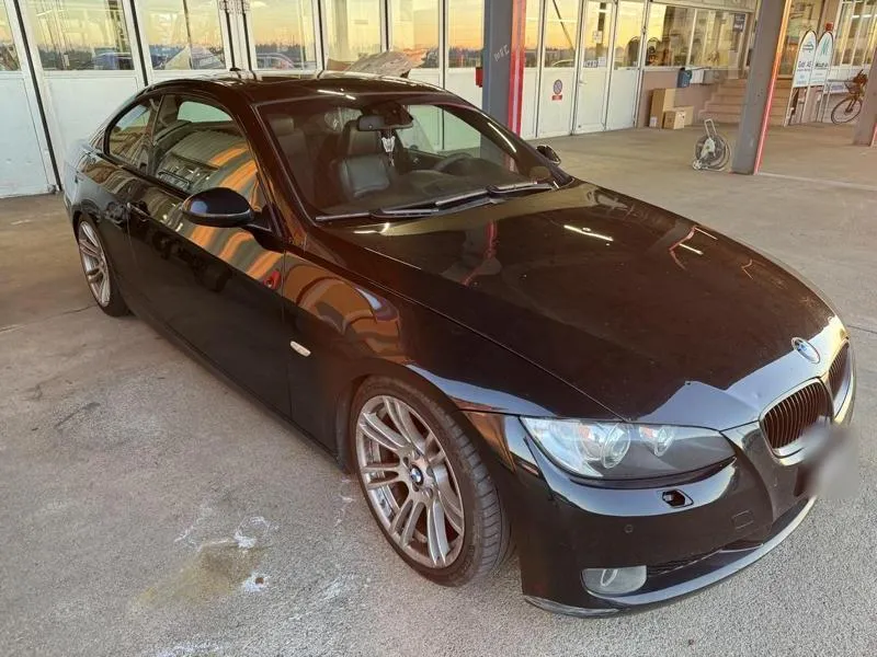 BMW 3er Reihe E92 Coupé 335i, 306 PS
