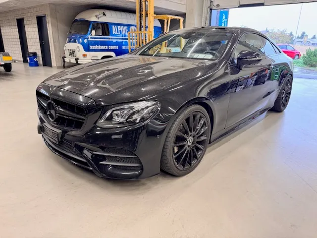 Mercedes-Benz E-Klasse C238 Coupé E 200 AMG Line 4matic, 184 PS — zdjęcie 2