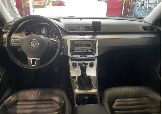 VW Passat Variant 2.0 TDI BlueMT Highl. 4m, 140 PS — zdjęcie 3