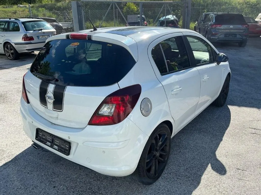 OPEL Corsa 1.4T eFLEX, 120 PS — zdjęcie 4