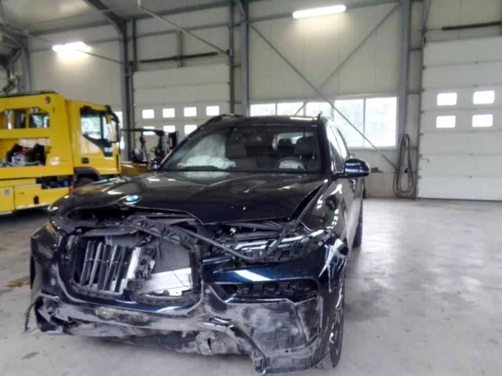 BMW X7 xDrive 40d, 339 PS — zdjęcie 4