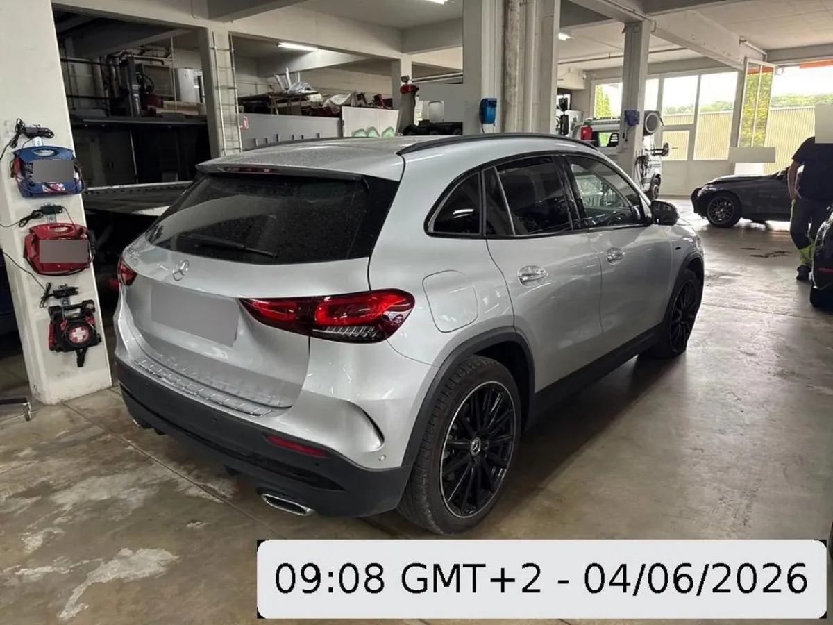 Mercedes-Benz GLA 250 e , 160 PS — zdjęcie 3