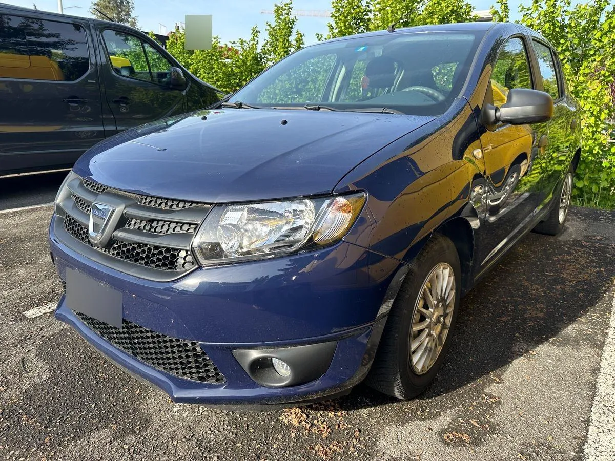 Dacia Sandero Essentiel, 73 PS — zdjęcie 1
