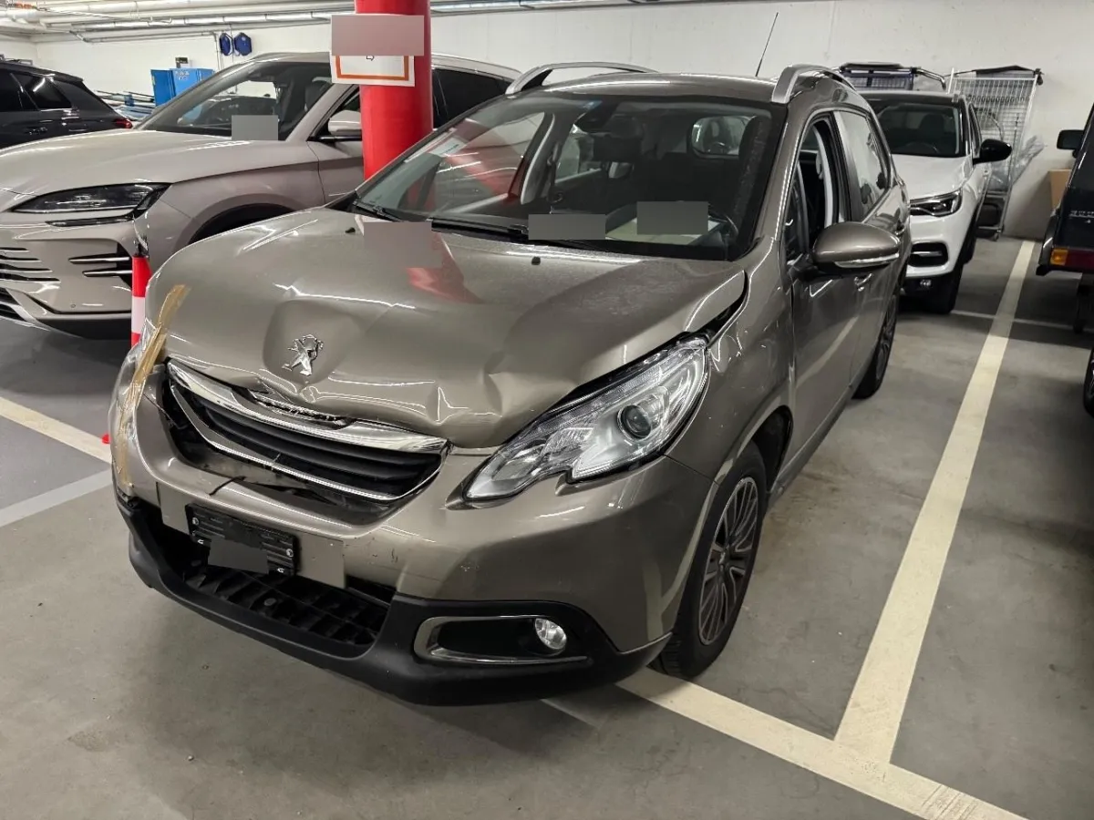 Peugeot 2008 2008 1.2 e STT 1.2, 110 PS — zdjęcie 1