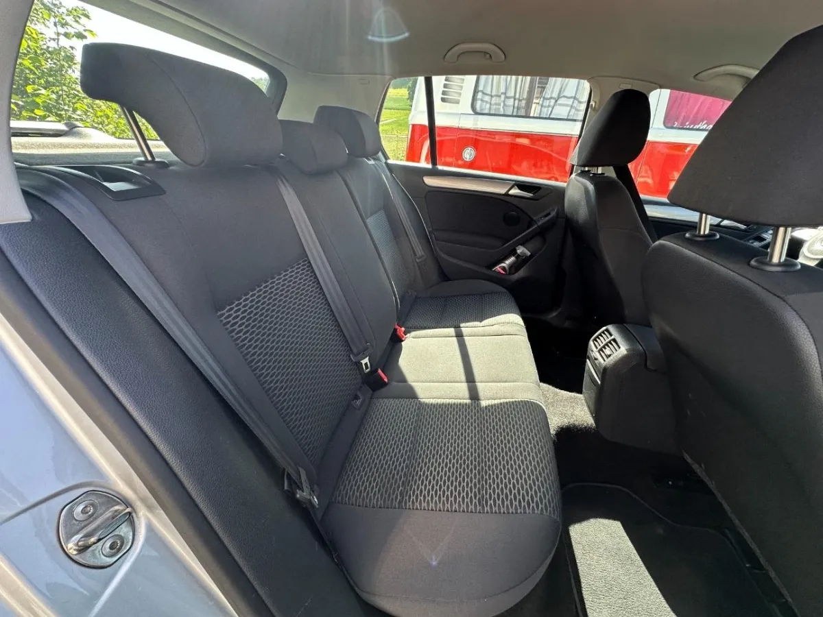 VW Golf Golf 2.0 TDI 2.0, 110 PS — zdjęcie 9
