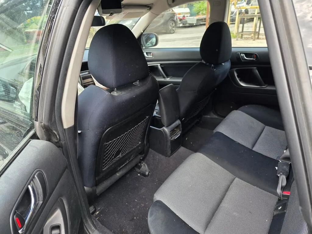 Subaru Legacy Station 2.0 R Swiss, 165 PS — zdjęcie 8