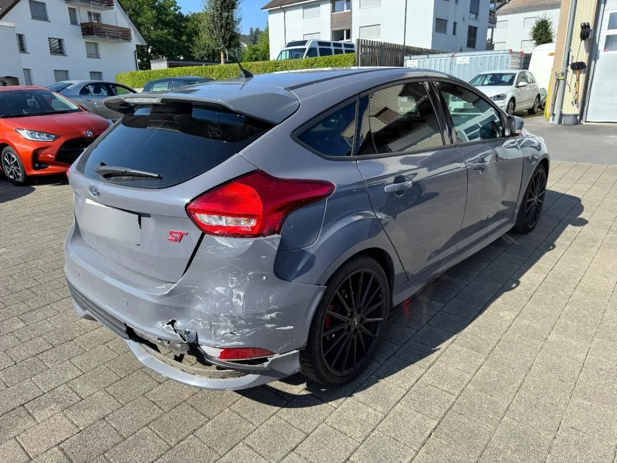 EBZ - Ford Focus 5-türig/Focus 5-türig (Turnier) - CEW Focus ST 2.0, 250 PS — zdjęcie 2