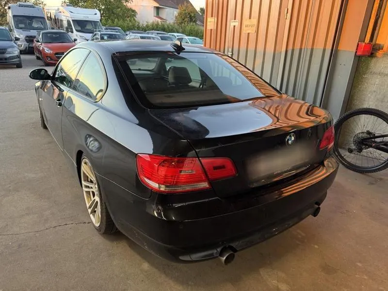 BMW 3er Reihe E92 Coupé 335i, 306 PS — zdjęcie 4