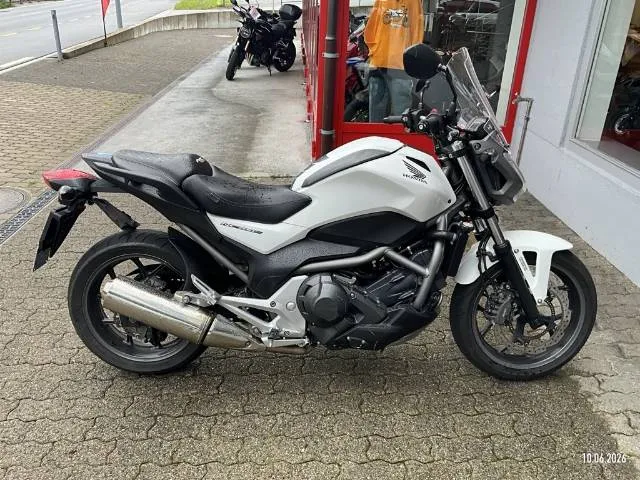 Honda NC 700 S 0.7, 48 PS — zdjęcie 9