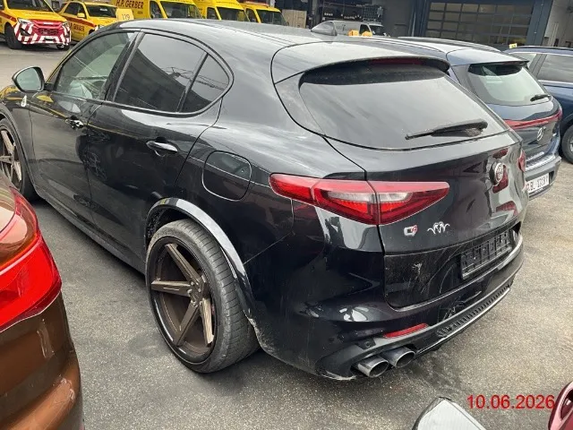 Alfa Romeo Stelvio 2.9 V6 Biturbo Q4 Quadrifoglio 2.9, 510 PS — zdjęcie 4
