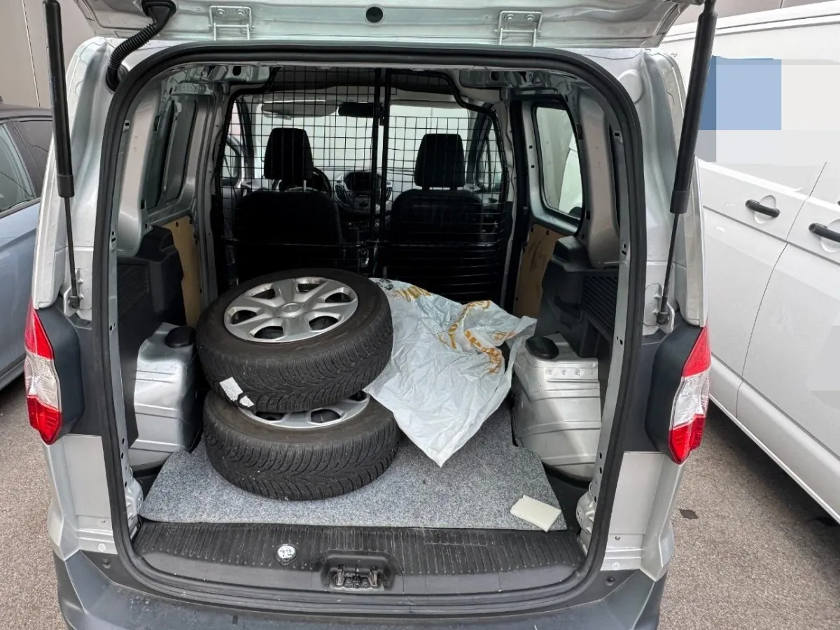 FORD Transit Courier 1.0 Amb., 100 PS — zdjęcie 8