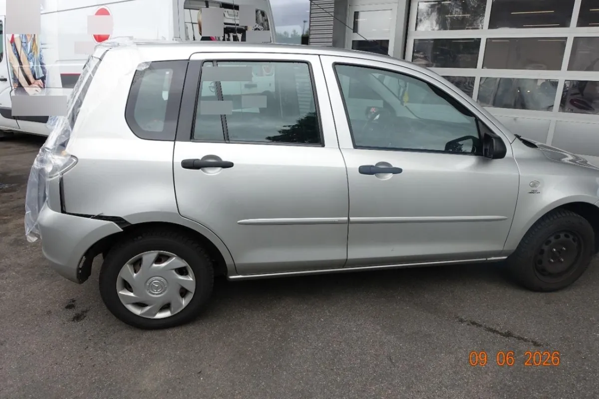 Mazda 2 Confort 1.2, 68 PS — zdjęcie 3