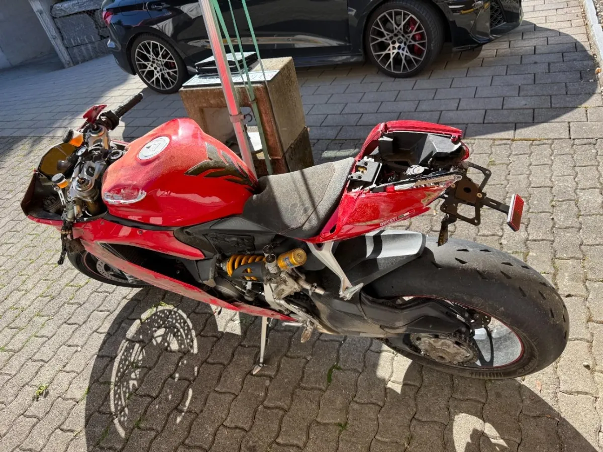 Ducati Panigale 1199, 184 PS — zdjęcie 1