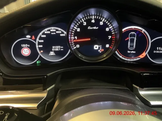 Porsche Panamera 4.0 V8 Turbo 4.0, 549 PS — zdjęcie 6
