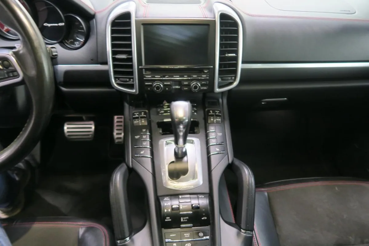 PORSCHE Cayenne GTS, 440 PS — zdjęcie 12